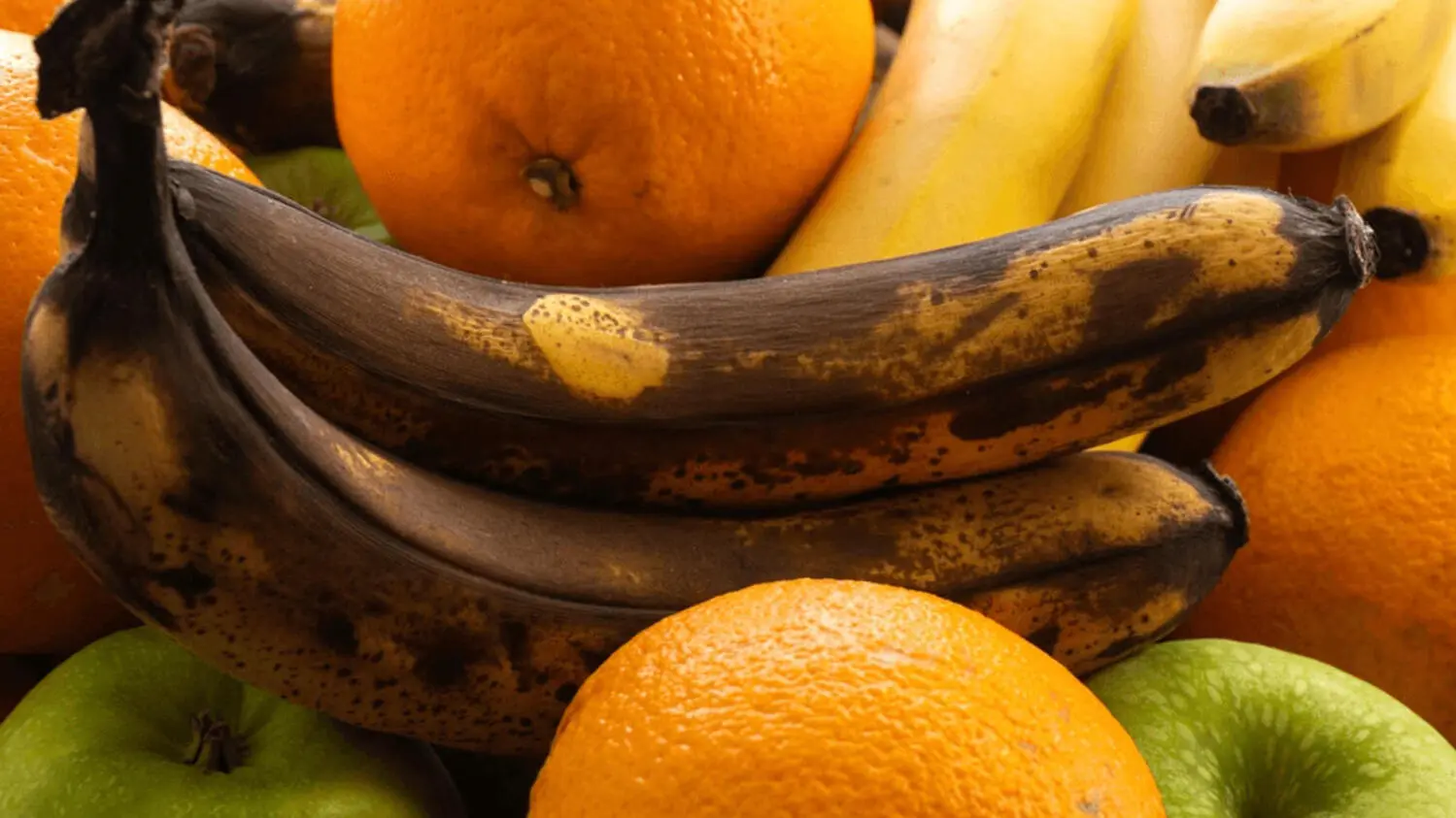 Apples, Bananas, Kiwis: This Storage Mistake Makes Your Fruit Ripen Much Too Quickly