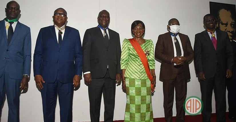 Dix ministres ont été faits commandeurs dans divers ordres ministériels et spécifiques (Ph : DR)