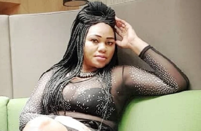 L'artiste camerounaise, Sophie Dencia, supposée violée réclame son téléphone portable