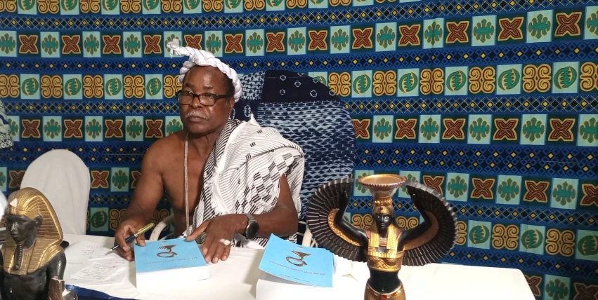 Pr Thoto Amani Sroboua (PhDr).