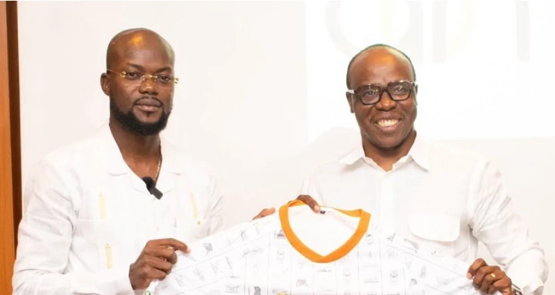 CAN 2024 : Un entrepreneur ivoirien présente sa nouvelle collection du  maillot supporter Akwaba des éléphants