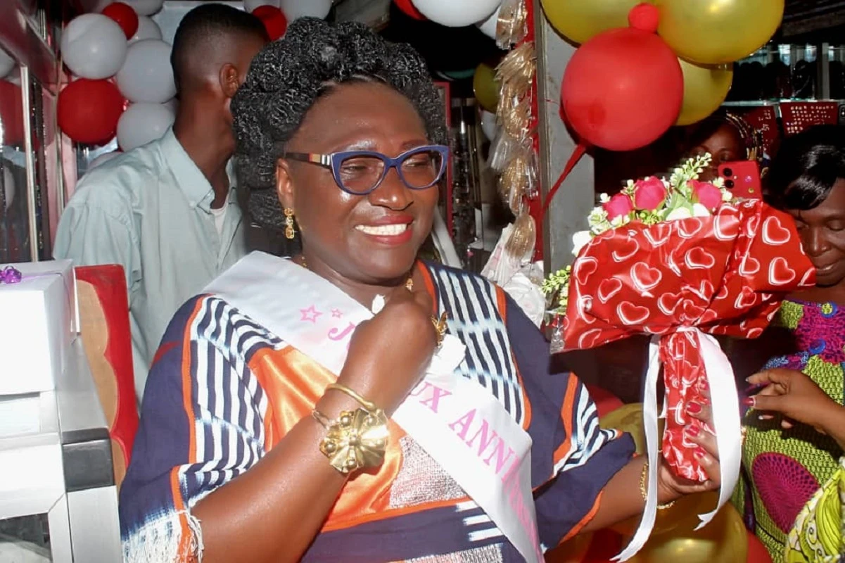 Mme Déoulé Amenan Léontine épouse Gnamia connait beaucoup de succès dans ses activités commerciales