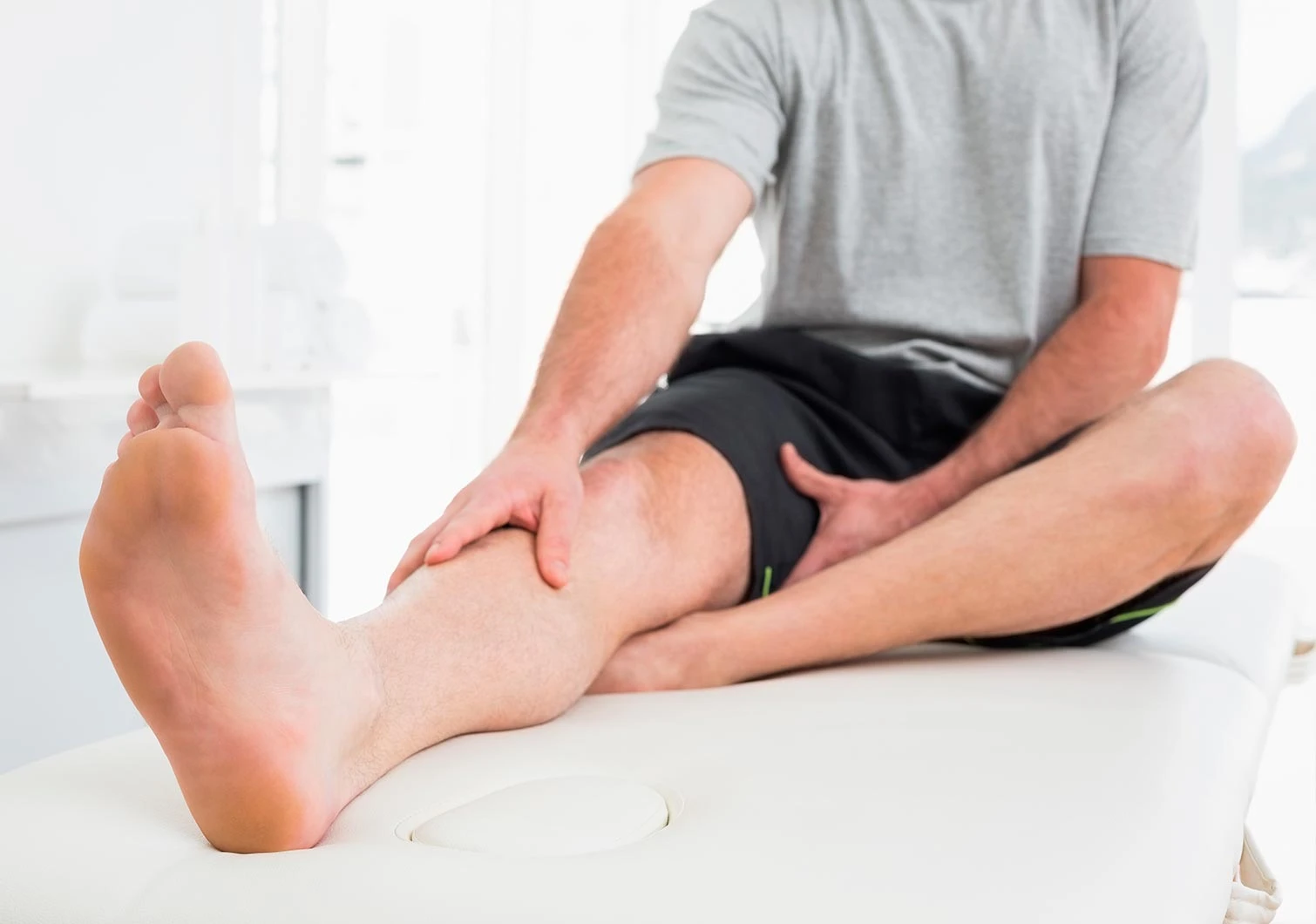 Fourmillements : 4 stratgies inattendues pour stopper rapidement l' engourdissement des jambes