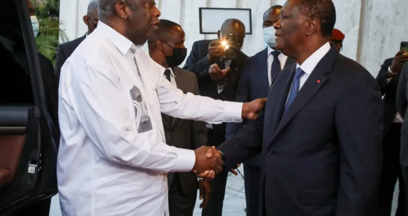 situation-socio-politique-ouattara-et-gbagbo-quittent-le-pays-le-rhdp-sous-pression