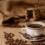 cafe-voici-6-astuces-savoureuses-pour-les-amateurs-passionnes-de-cafeinee
