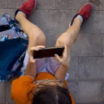 rentree-scolaire-au-canada-tiktok-facebook-instagram-et-snapchat-face-a-une-crise-educative