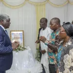 solidarite-le-pm-beugre-mambe-apporte-le-reconfort-de-l-etat-a-la-famille-de-la-2e-defunte-de-l-accident-au-ghana