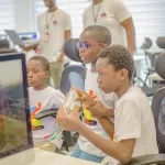 formation-au-numerique-plus-de-50-enfants-de-journalistes-inities-a-la-programmation