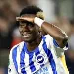 football-simon-adingra-les-jambes-en-feu-avec-brighton-2-buts-et-1-passe-decisive-en-3-matchs