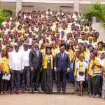 port-bouet-celebre-l-excellence-dr-emmou-sylvestre-et-abidjan-terminal-honorent-les-meilleurs-bacheliers-2024