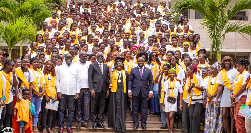 port-bouet-celebre-l-excellence-dr-emmou-sylvestre-et-abidjan-terminal-honorent-les-meilleurs-bacheliers-2024