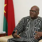 patrimoine-culturel-burkinabe-le-faso-dan-fani-desormais-tenue-officielle-generalisee-a-tous-les-secteurs