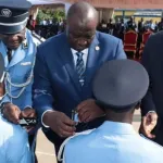 korhogo-890-commissaires-et-officiers-de-police-presentes-au-drapeau