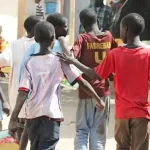 la-revue-de-l-actualite-internationale-317-mendiants-deloges-a-ouaga-55-migrants-arretes-17-enfants-brules
