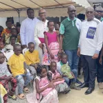 bingerville-l-ong-arch-of-love-offre-plusieurs-kits-scolaires-a-des-enfants-de-familles-defavorisees