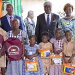 distribution-de-kits-et-location-de-manuels-scolaires-les-initiatives-du-gouvernement-pour-soulager-les-familles