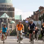 la-revue-de-l-actualite-internationale-journee-sans-voiture-l-omc-biya-chez-macron-l-ukraine-a-en-rdc