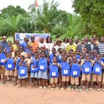 education-et-solidarite-l-ong-amour-et-bonheur-equipe-219-eleves-pour-une-rentree-reussie