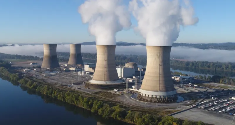 energie-nucleaire-microsoft-en-partenariat-avec-constellation-energy-relance-la-centrale-jamais-vu-au-monde