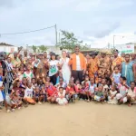 action-sociale-l-ong-les-amis-de-la-vie-offre-des-kits-scolaires-et-des-vivres-a-des-familles-vulnerables