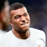 football-kylian-mbappe-forfait-pour-trois-semaines-un-coup-dur-pour-le-real-madrid-et-les-bleus