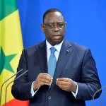 la-revue-de-l-actualite-internationale-macky-sall-a-dakar-enquete-sur-france-24-contraceptifs-appel-de-biden