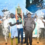 dabou-les-populations-celebrent-le-president-alassane-ouattara-autour-du-football