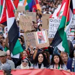 france-jean-luc-melenchon-appelle-a-afficher-des-drapeaux-palestiniens-dans-les-universites