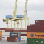 port-de-montreal-canada-la-greve-prend-une-autre-forme-la-menace-continue-de-planer-sur-les-operateurs