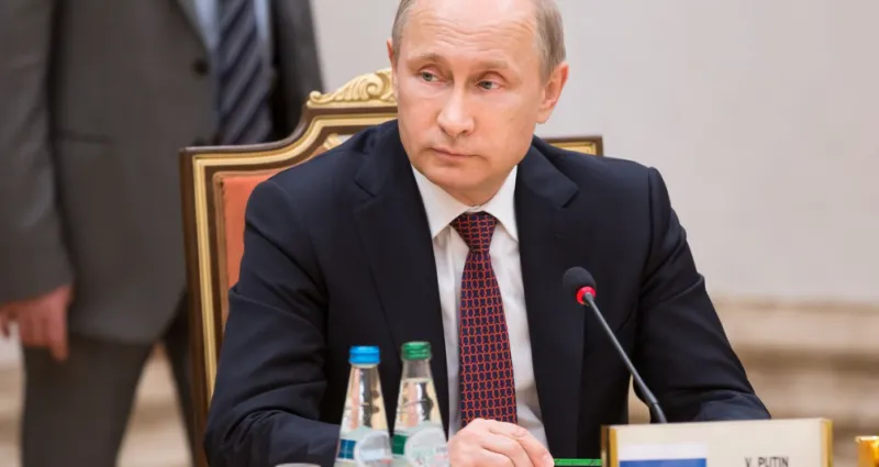 cyberattaque-historique-en-russie-voici-comment-les-hackers-ont-sabote-l-anniversaire-de-vladimir-poutine