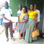 rentree-scolaire-2024-des-kits-scolaires-offerts-aux-enfants-du-village-sos-d-abobo