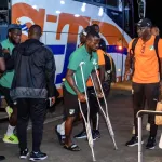 apres-civ-sierra-leone-jean-michael-sery-regagne-abidjan-sur-une-bequille