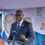 koumassi-05-le-maire-narcisse-balley-rend-hommage-a-bacongo-pour-la-rehabilitation-du-centre-de-sante