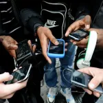 europe-la-norvege-veut-hermetiquement-interdire-les-reseaux-sociaux-au-moins-de-15-ans