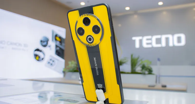 tecno-lance-l-edition-transformers-du-spark-30-avec-des-performances-innovantes