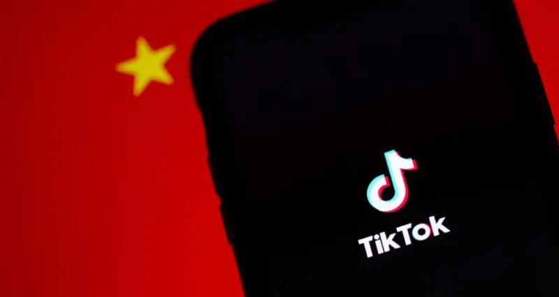 reseaux-sociaux-voici-pourquoi-le-createur-de-tiktok-est-devenu-l-homme-le-plus-riche-de-la-chinoise