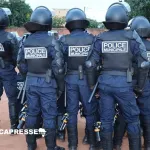 faux-policier-arrete-en-guinee-ce-que-l-on-sait-de-l-identite-de-l-arnarqueur
