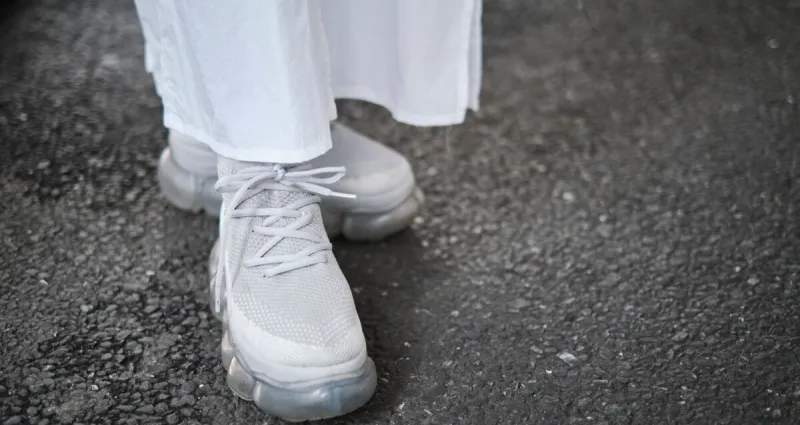 lacets-blancs-comme-neufs-voici-5-astuces-de-mamie-ecologiques-simples-et-efficaces