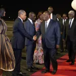 alassane-ouattara-a-regagne-abidjan-apres-un-sejour-prive-en-france