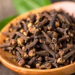 le-clou-de-girofle-un-tresor-naturel-aux-vertus-inestimables-a-integrer-dans-votre-quotidien
