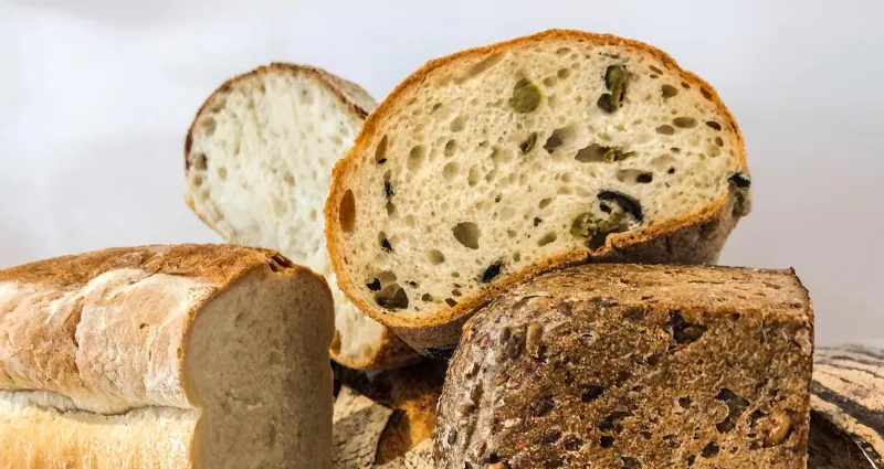 pain-complet-vs-pain-blanc-quel-est-le-meilleur-choix-pour-votre-sante
