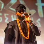 album-infiniti-mike-alabi-s-apprete-a-embarquer-ses-melomanes-dans-un-voyage-artistique-captivant