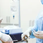 intelligence-artificielle-et-medecine-voici-ce-que-fait-un-robot-humanoide-dans-les-blocs-operatoires