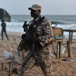 revue-de-presse-demantelement-d-un-reseau-de-terroristes-a-koumassi-damana-pickass-devant-les-tribunaux