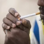 journaliste-fumeur-journaliste-buveur-et-autres-ces-petits-trucs-qui-agrementent-le-job-dans-les-medias