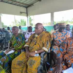 assemblee-a-ahoutoue-la-chefferie-traditionnelle-traite-des-enjeux-majeurs-du-village