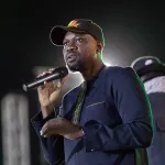 la-revue-de-l-actualite-internationale-sonko-pret-pour-sa-dpg-barnier-devant-le-parlement-seoul-dans-la-rue