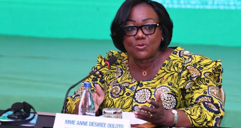 greve-des-fonctionnaires-graves-revelations-d-anne-ouloto-pourquoi-9-ministres-etaient-ils-au-senat-mercredi