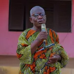 toupah-en-larmes-le-chef-essoh-akou-demande-la-reintegration-des-personnes-exclues-des-affaires-du-village