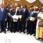 prix-national-d-excellence-2024-25-agents-honores-au-ministere-du-commerce-pour-le-travail-bien-fait